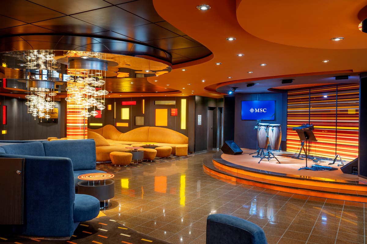 MSC Divina, Golden Jazz Bar